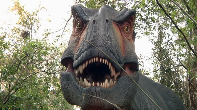 Dinosaurs make comeback at Jacksonville Zoo